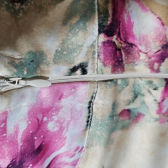 MARIANA ARANTES mini Skirt Floral Print. Rear Zipper. Small P. - Picture 6 of 12